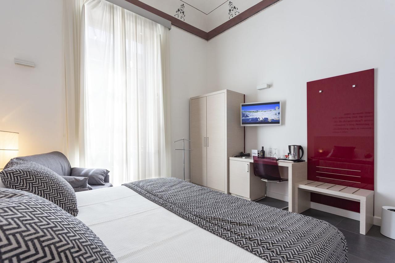 Nostos Rooms & Apartments Syracuse Exterior photo
